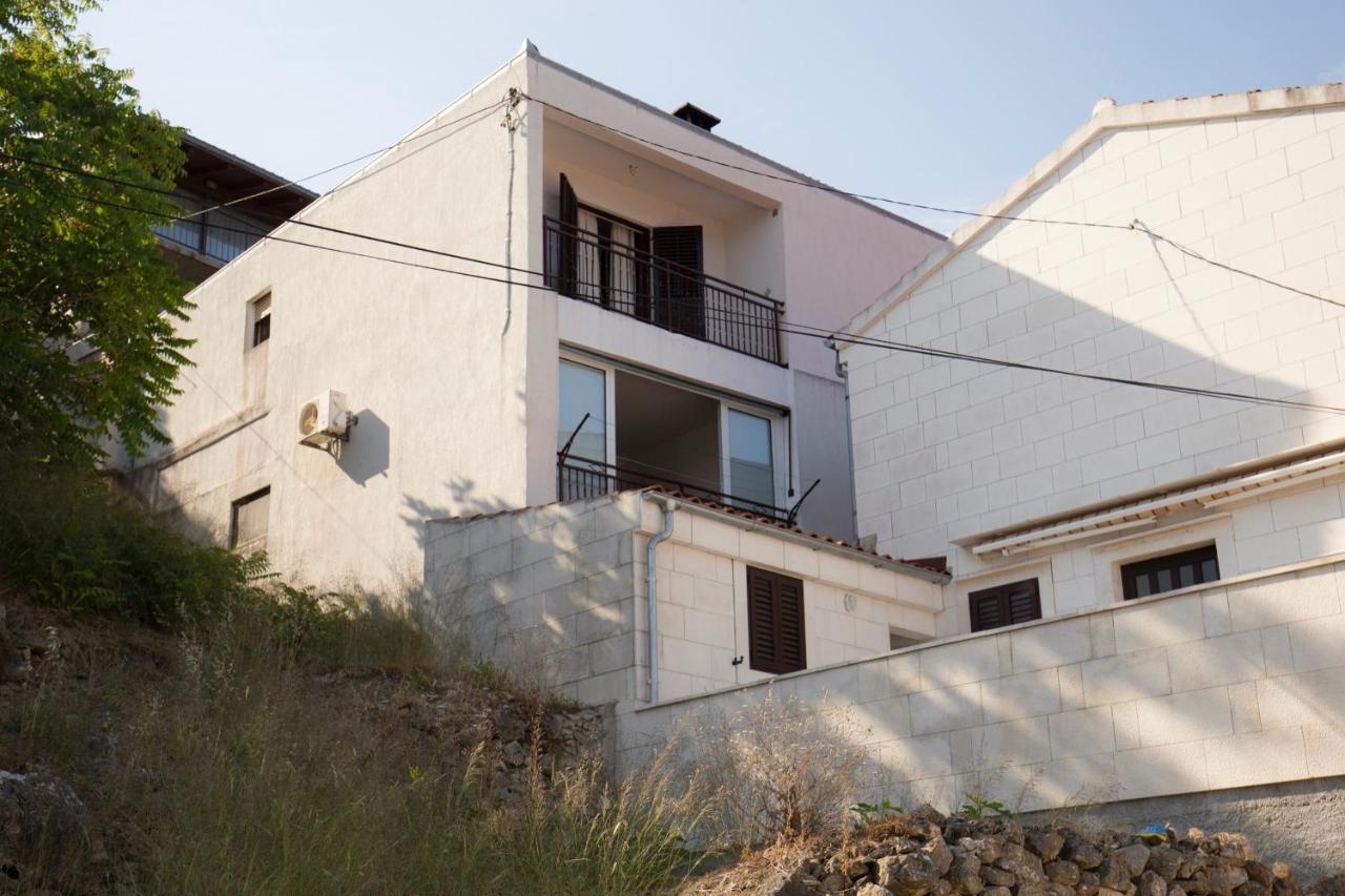 Apartments By The Sea Vis - 8526 외부 사진